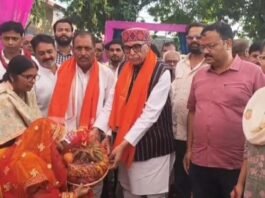 सिद्धार्थनगर में सेवा सेतु अभियान का समापन, सांसद ने स्टॉलों का किया निरीक्षण